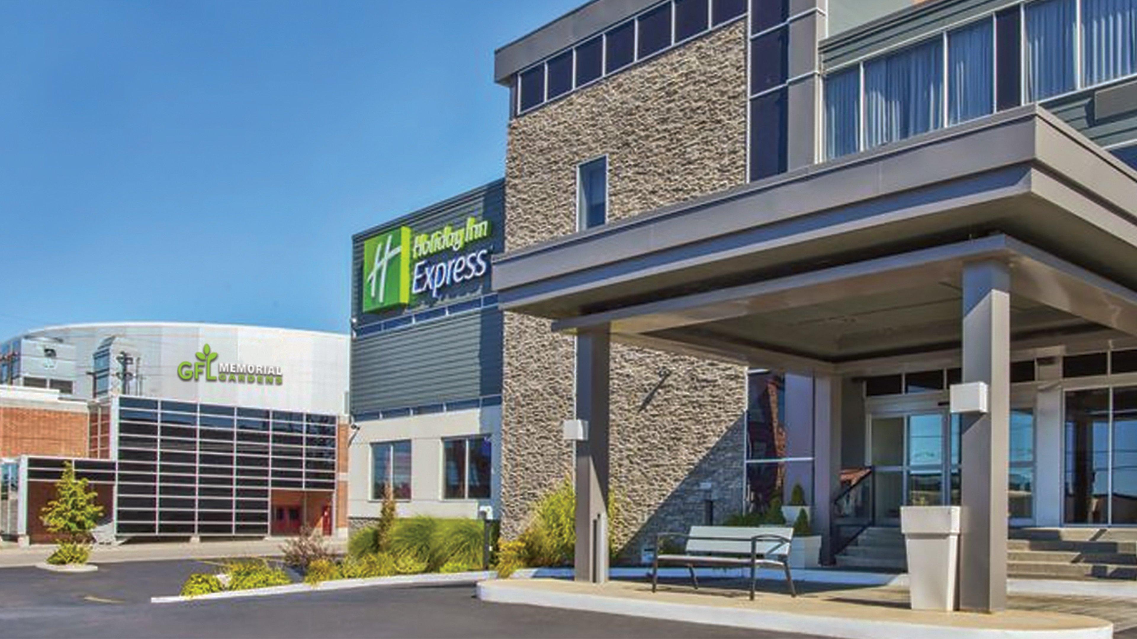 Holiday Inn Express - Sault Ste. Marie, An Ihg Hotel Exterior photo